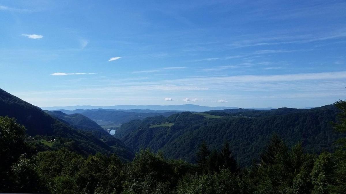 Aparthotel Planinski Dom Gore Dol pri Hrastniku Exteriér fotografie